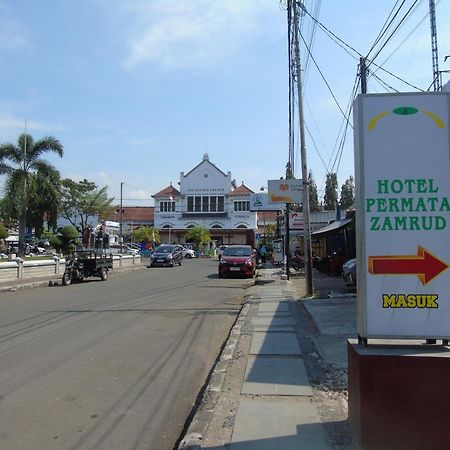 Hotel Permata Zamrud Cirebon Luaran gambar
